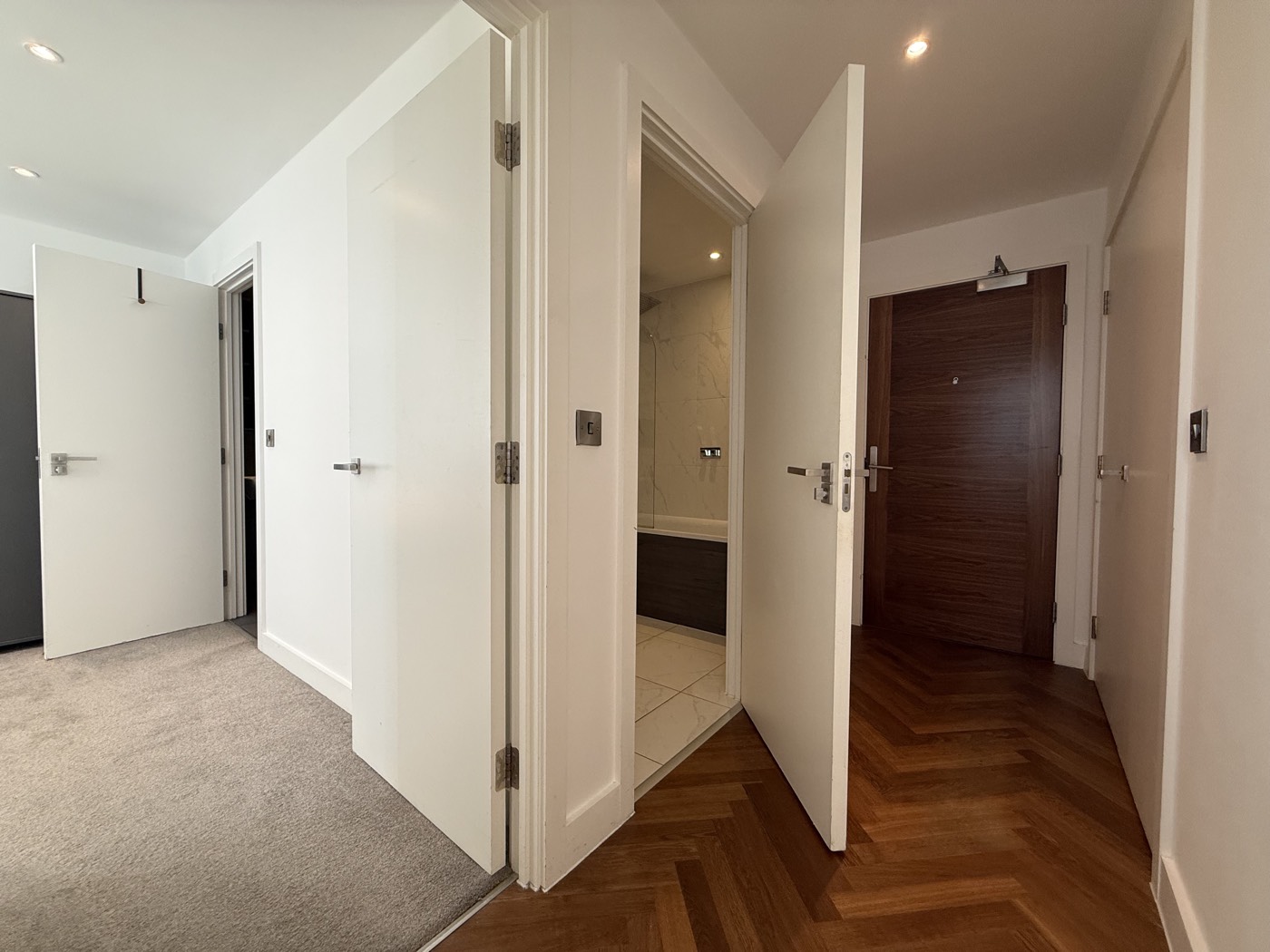 40.02 Deansgate Square — interior view 7